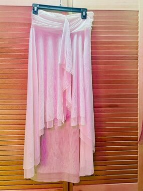 VENUS White Layered High-Low Skirt, Size M/L